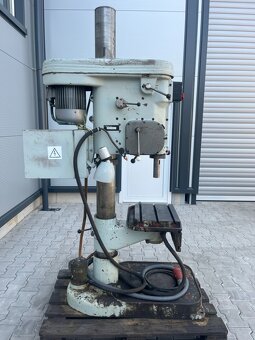 103. Sloupová vrtačka VS32B - 2