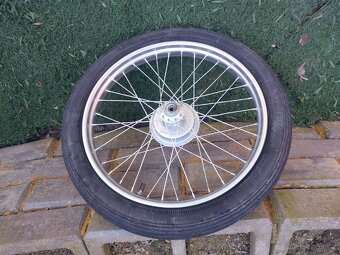 Jawa  550 pařez přední kolo - 2