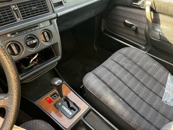 Mercedes 200D w201 bez T.P. - 2