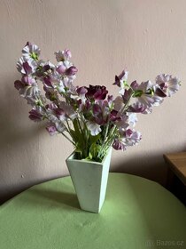 Dekorace na stůl květináč hrachory - 2