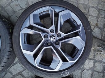 SKODA OCTAVIA RS al. disky 5x112 R19 + 225/40/19 - 2