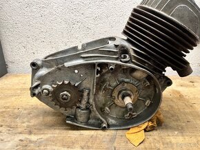 Motor ČZ 150 - 2