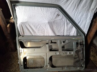 FIAT UNO 3 .DVEŘOVÍ MODEL , DVEŘE LEVÉ . - 2