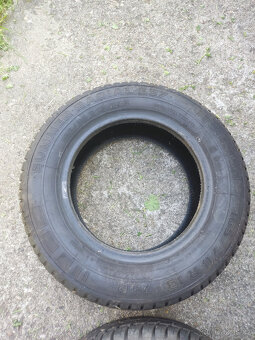 Prodám dvě pneumatiky 165/70 R13 - 2