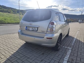 Toyota Corolla verso - 2