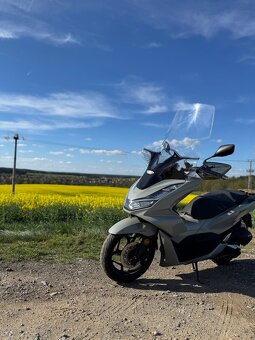 Honda pcx 125ccm 2023 - 2
