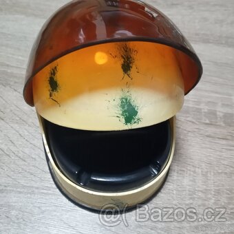 Nový popelník PŘILBA + ZAPALOVAČ v jednom - 2