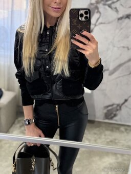 kryt na iPhone 16pro max Louis Vuitton - originál - 2