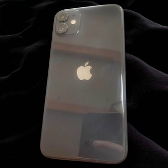 Prodám iPhone 11 64 GB - 2