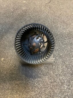 Škoda Octavia 1 ventilátor topení - 2