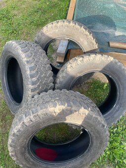 Pneu 235/65 r17 - 2