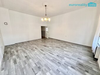 Pronájem, byt, 2+1, 82 m2, Karlovy Vary - centrum - 2