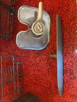 Myčka AEG / Eletrolux - nahradni dily - 2