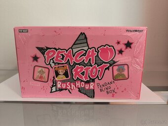 Peach Riot Rush Hour Series-sada přívěšků -Pop Mart Originál - 2