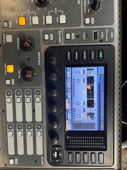 EV,RCF aktiv. reproboxy a Allen Heath dig. mixy atd - 2