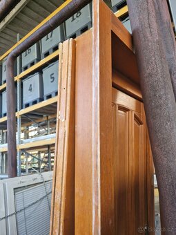 Dveře dubové vchodové - 2