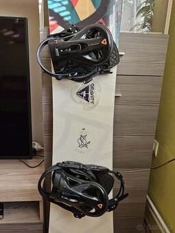 Dámský snowboard značky Salomon - 2