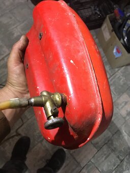 Nadrz stadion ,mosazny kohout ,vicko - 2