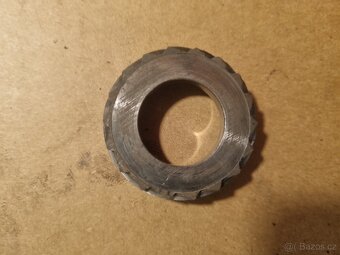 Kolečko soukolí náhonu  tachometru babetta 210 - 2