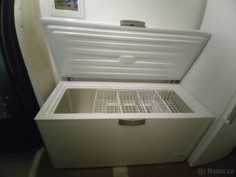 Pultovy mrazak BEKO HSA37530 350l - 2