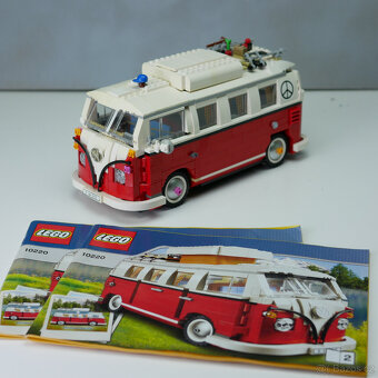 LEGO volkswagen Van - 2