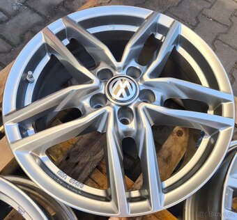 Hliníkové ráfky 17 VW Golf V VI VII VII Jetta Passat B6 B7 - 2