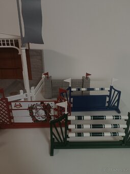 Jezdecká skoková schleich arena - 2