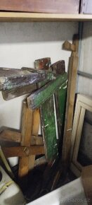 Dřevěný venkovní stůl - 2