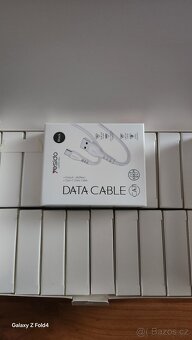 Prodám příslušenství k mobilu, nabíječky kable držáky sluchá - 2