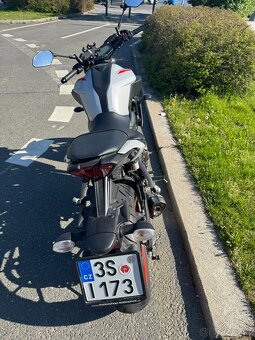 🏍️ Yamaha MT-07 (r.v. 2020) – 3 600 km, 1. majitel, TOP sta - 2