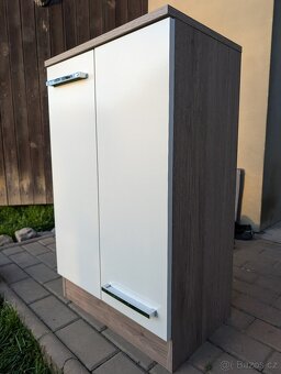 Skříň Pelipal 50,5x33x81,5 - 2