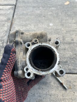 EGR, škrtící klapka fabia 1,2 HTP 47 kw - 2