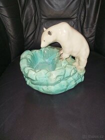 Popelník s medvědem. z.n JÍLOVÉ U DĚČÍNA V.20cm Š.21 cm Top - 2