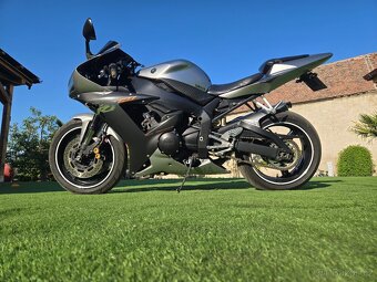 Yamaha Yzf R1 Rv.2002 nové pneu a Stk dobrý stav - 2