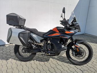 KTM 890 Adventure, r.v.2024, nové v ČR, najeto pouze 816 km - 2
