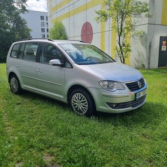 Volkswagen Touran 2.0TDi 103kw Face-Lift Nová STK - 2