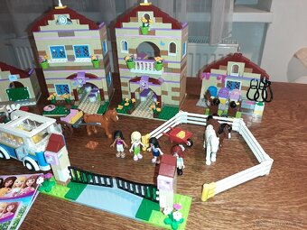 Lego Friends 3185 Prázdninový jezdecký tábor - 2