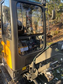 Bagr 2t - kubota, hydr. rychloupinak, 50Mth - 2