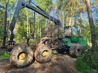 Vyvážecí souprava JOHN DEERE 1510E naklápění sloupu - 2