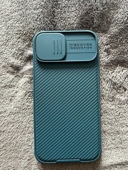 Kryt na mobil Nillkin CamShield na iPhone 13 - 2