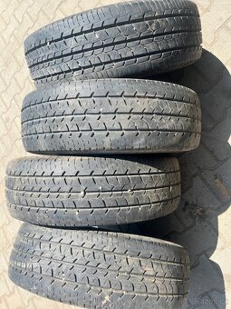 Kola 205/65 R16c Renault master - 2