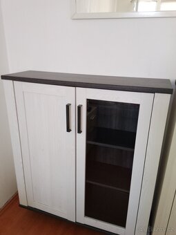 Komody i se zrcadlem - 2