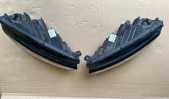 světlomet levý a pravý Škoda Octavia 5E4941015 5E4941016 - 2