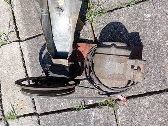 Elektricka sekačka kopřiv - 2