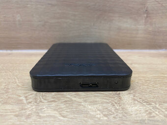 Externi disk Maxtor 2TB - jen 22 hod provozu - 2