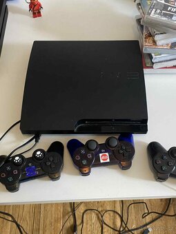 PlayStation 3 + hry 10 ks + 3 ovladače - 2