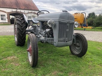 traktor veterán - 2