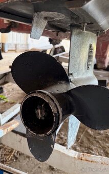 Motorová kajutová loď 7.6 m - 2