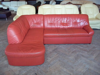 086 Kožená rohová sedací souprava sedačka červená - 2