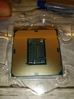 CPU Intel Core i5-8500 + pasta, socket 1151 - 2